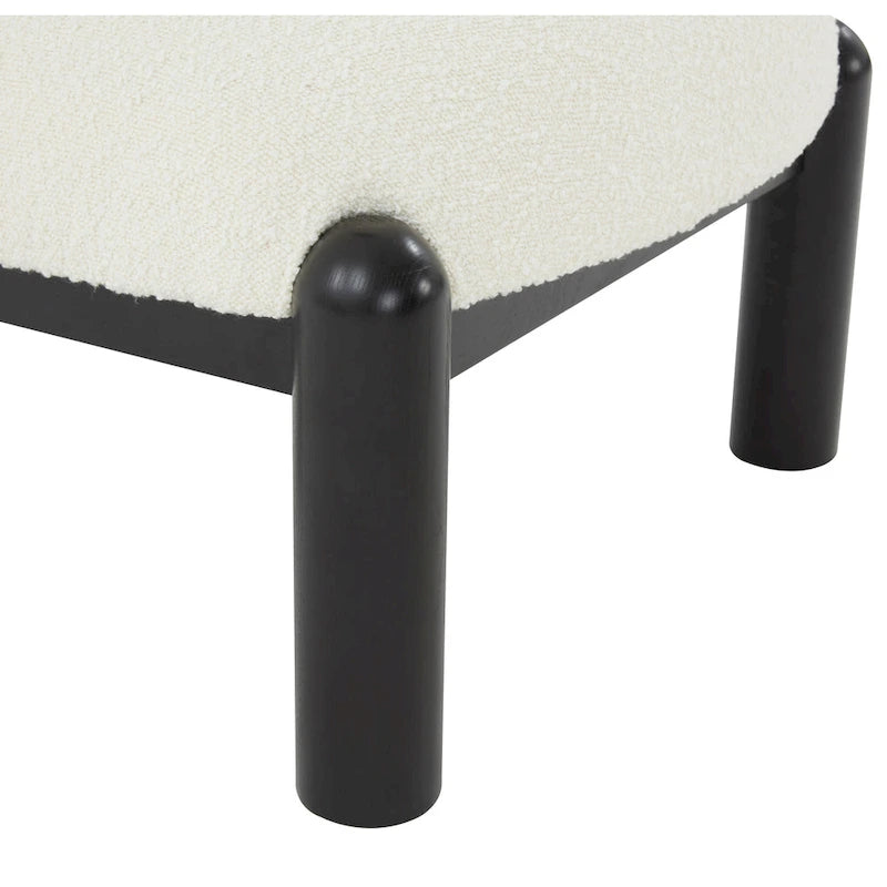 Fauteuil en fausse fourrure - L 66 cm x P 66 cm x H 71 cm